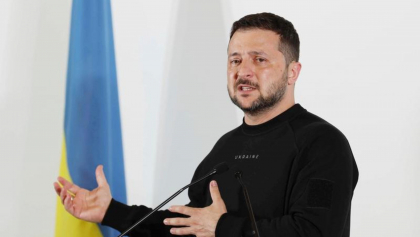 Zelenski a criticat dur discutiile care s-ar purta in culise in privinta invitarii Ucrainei in NATO: „Este un lucru fara precedent si absurd” Zelenski a criticat dur discutiile care s-ar purta in culise in privinta invitarii Ucrainei in NATO: „Este un lucru fara precedent si absurd”
