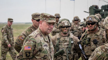 Generalul Ben Hodges: NATO trebuie sa se pregateasca de razboi cu Rusia. „Ceasul ticaie, iar timpul nu curge in favoarea Aliantei” Generalul Ben Hodges: NATO trebuie sa se pregateasca de razboi cu Rusia. „Ceasul ticaie, iar timpul nu curge in favoarea Aliantei”