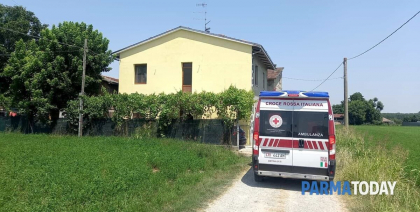 O fetita de un anisor din Moldova, care locuia cu parintii in Italia, s-ar fi inecat intr-o piscina gonflabila