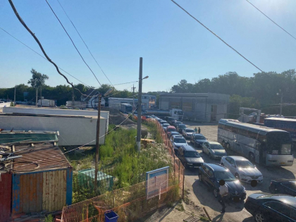 Atentie, calatori! Trafic intensiv in punctele de trecere Sculeni si Leuseni, pe sensul de iesire din Moldova Atentie, calatori! Trafic intensiv in punctele de trecere Sculeni si Leuseni, pe sensul de iesire din Moldova