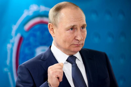Putin ii ironizeaza pe liderii europeni: „Daca li se spune maine: am decis sa va spanzuram pe toti” Putin ii ironizeaza pe liderii europeni: „Daca li se spune maine: am decis sa va spanzuram pe toti”