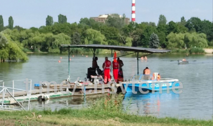Tragic. Barbatul, scos inconstient de salvatori din lacul de langa parcul „La Izvor” a murit la spital 