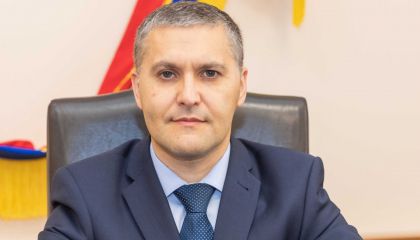 Fiul sefului de cabinet al premierului Recean, Serghei Diaconu, a lovit mortal cu masina un barbat. Acesta sustine ca victima ar fi fost bauta