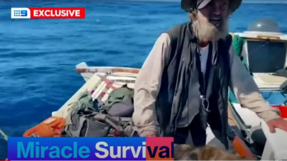 Supravietuire miraculoasa in Pacific. Un barbat si un caine au fost la un pas de moarte si au trait doar cu apa de ploaie si peste crud