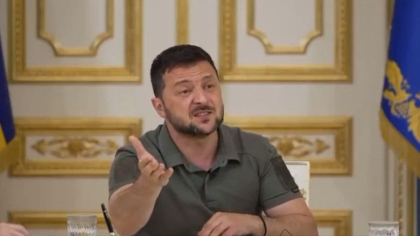Zelenski, nervos fata-n fata cu jurnalistii din Africa: „Putin face la fel ca Hitler” - VIDEO 