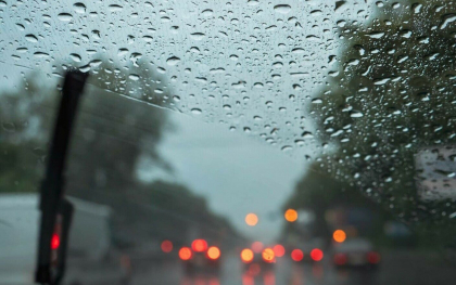 Cer noros si ploi cu descarcari electrice. Cum va fi vremea astazi, dar si in urmatoarele zile. Prognoza meteo 