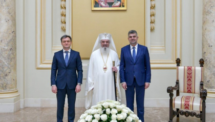 Dorin Recean, vizita in Romania. A participat la o ceremonie dedicata zilei de nastere a patriarhului Romaniei: „In Basarabia, crestinii au nevoie de spiritul dumneavoastra” - FOTO Dorin Recean, vizita in Romania. A participat la o ceremonie dedicata zilei de nastere a patriarhului Romaniei: „In Basarabia, crestinii au nevoie de spiritul dumneavoastra” - FOTO