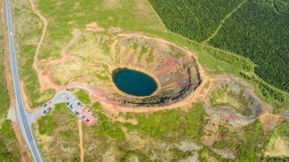 Cel mai mare crater de permafrost din lume, aflat in Rusia, a inceput sa se topeasca, din cauza incalzirii globale - VIDEO 