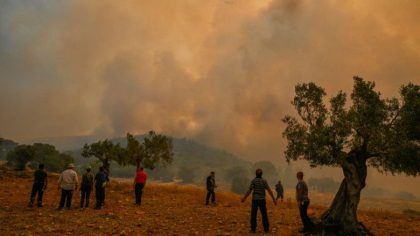 Desi recunoaste ca in Grecia a fost cea mai mare evacuare din cauza incendiilor, ministrul Turismului cheama oamenii in Corfu si Rodos Desi recunoaste ca in Grecia a fost cea mai mare evacuare din cauza incendiilor, ministrul Turismului cheama oamenii in Corfu si Rodos