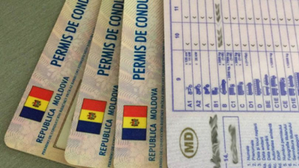 Amenda de 175 mii lei pentru un jurist care a ajutat la eliberarea unui permis de conducere in schimbul unei sume de bani Amenda de 175 mii lei pentru un jurist care a ajutat la eliberarea unui permis de conducere in schimbul unei sume de bani
