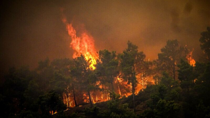 Autoritatile elene au emis ordin de evacuare a locuitorilor de la periferia a doua orase din centrul Greciei 
