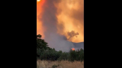 Un depozit de munitii a sarit in aer din cauza incendiilor de vegetatie din Grecia. „Este o situatie inedita” - VIDEO