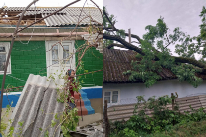 Ploile si grindina au facut ravagii in toata tara. Furtuna a distrus zeci de hectare de culturi agricole, iar casele au ramas fara acoperis - FOTO Ploile si grindina au facut ravagii in toata tara. Furtuna a distrus zeci de hectare de culturi agricole, iar casele au ramas fara acoperis - FOTO