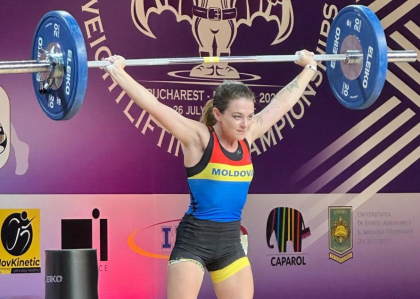 Argint pentru Republica Moldova la Campionatul European de Haltere de la Bucuresti pentru categoriile de varsta U20 si U23 - FOTO Argint pentru Republica Moldova la Campionatul European de Haltere de la Bucuresti pentru categoriile de varsta U20 si U23 - FOTO