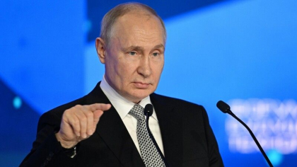 Vladimir Putin anunta ca „Rusia e dispusa sa caute cai catre o reglementare pasnica in Ucraina” Vladimir Putin anunta ca „Rusia e dispusa sa caute cai catre o reglementare pasnica in Ucraina”