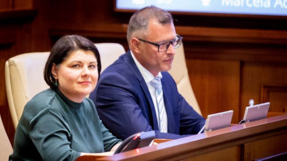 Natalia Gavrilita si Vitalie Lemne au fost prezentati echipei Consiliului de supraveghere al BNM