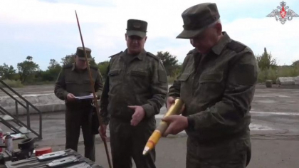 Soigu a mers sa viziteze trupele ruse din Ucraina - VIDEO Soigu a mers sa viziteze trupele ruse din Ucraina - VIDEO
