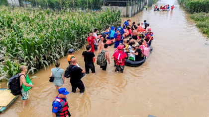 Ploile torentiale si inundatiile au facut ravagii in China. Cel putin 10 oameni au murit in ultima saptamana intr-o provincie din nord Ploile torentiale si inundatiile au facut ravagii in China. Cel putin 10 oameni au murit in ultima saptamana intr-o provincie din nord