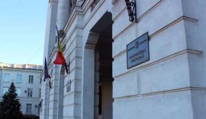 Autoritatile vor fi obligate sa ajusteze salariile procurorilor cel putin la rata inflatiei. Hotararea pronuntata de Curtea Constitutionala