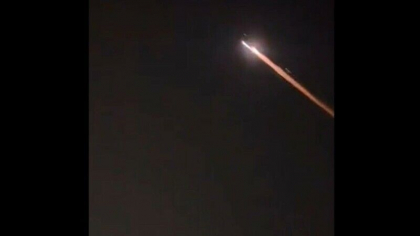 „Avion, meteorit sau OZN?” Imagini virale cu o minge de foc aparuta pe cer au provocat frenezie pe retelele de socializare
