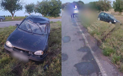 O masina a alunecat de pe carosabil din cauza conditiilor meteorologice, la Tiraspol - FOTO O masina a alunecat de pe carosabil din cauza conditiilor meteorologice, la Tiraspol - FOTO