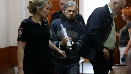 Un muzician rus a fost condamnat la sase ani de inchisoare pentru ca a postat mesaje antirazboi Un muzician rus a fost condamnat la sase ani de inchisoare pentru ca a postat mesaje antirazboi