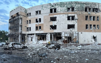 Momentul in care o racheta hipersonica ruseasca loveste un bloc din Zaporojie. O persoana a murit, iar printre victime sunt si copii - FOTO/VIDEO Momentul in care o racheta hipersonica ruseasca loveste un bloc din Zaporojie. O persoana a murit, iar printre victime sunt si copii - FOTO/VIDEO
