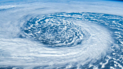 Stare de urgenta in Rusia. Au fost ordonate evacuari in zone din Extremul Orient Rus in urma taifunului Khanun - VIDEO