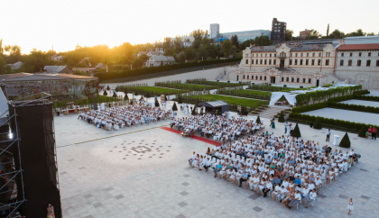 Festivalul International de Muzica Clasica VinOpera editia 2023 – 3 recitaluri, o simbioza dintre muzica clasica, rock si folclor