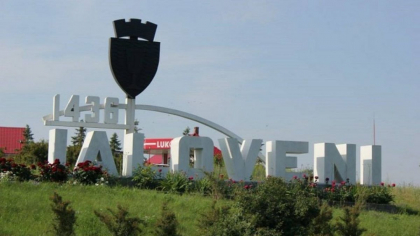 Elevii din clasa a X-a din mai multe sate din Ialoveni vor merge la liceu in localitatile vecine. Precizarile Ministerului Educatiei si Cercetarii 
