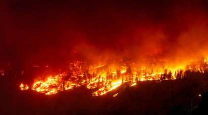 Scene apocaliptice din Canada, unde localnici incercau sa fuga de incendiile de vegetatie - VIDEO Scene apocaliptice din Canada, unde localnici incercau sa fuga de incendiile de vegetatie - VIDEO