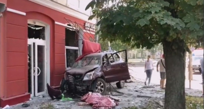Atac cu rachete in Cernigov: Cel putin 5 morti si zeci de raniti. Zelenski: „Asta inseamna sa traiesti langa un stat terorist” Atac cu rachete in Cernigov: Cel putin 5 morti si zeci de raniti. Zelenski: „Asta inseamna sa traiesti langa un stat terorist”