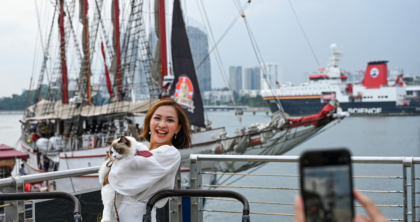 Oferta turistica inedita in Singapore: Cat costa sa te relaxezi intr-o croaziera luxoasa alaturi de pisici Oferta turistica inedita in Singapore: Cat costa sa te relaxezi intr-o croaziera luxoasa alaturi de pisici