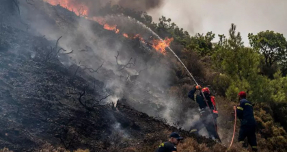 Incendiile de vegetatie continua in Grecia: Opt sate au fost evacuate in nord-est - VIDEO 