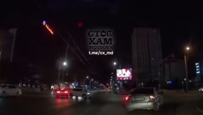 Reactia impresionanta a unui sofer de BMW a ajutat la evitarea unui accident aproape iminent in Chisinau - VIDEO Reactia impresionanta a unui sofer de BMW a ajutat la evitarea unui accident aproape iminent in Chisinau - VIDEO