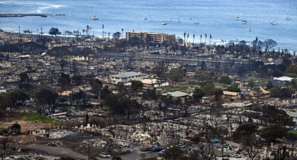 Amploarea incendiului care a carbonizat Lahaina din Hawaii. Specialisti in raze X si stomatologi au fost trimisi pentru a identifica victimele - VIDEO