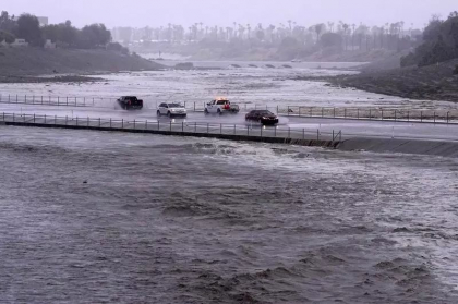 Furtuna Hilary loveste sud-vestul Statelor Unite. Ploi in „cantitati istorice” si inundatii - VIDEO Furtuna Hilary loveste sud-vestul Statelor Unite. Ploi in „cantitati istorice” si inundatii - VIDEO