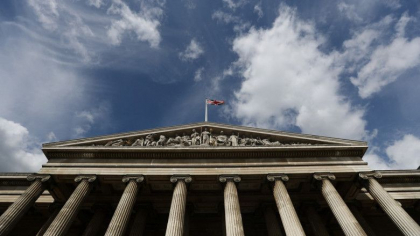 Mai multe obiecte furate de la British Museum, in valoare de zeci de mii de dolari, scoase la vanzare pe internet pentru 51 de dolari Mai multe obiecte furate de la British Museum, in valoare de zeci de mii de dolari, scoase la vanzare pe internet pentru 51 de dolari