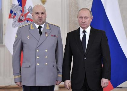 Oficial: Vladimir Putin l-a „decapitat” pe „Generalul Armaghedon” Oficial: Vladimir Putin l-a „decapitat” pe „Generalul Armaghedon”