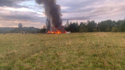 Momentul in care avionul lui Prigojin se prabuseste necontrolat. Lista completa a pasagerilor aflati la bord - VIDEO 