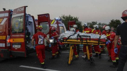 Lupta contra-cronometru pentru viata, la Crevedia. Bilantul ranitilor a ajuns la 57