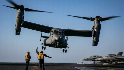 O aeronava Osprey a armatei americane s-a prabusit in Australia. 25 de persoane se aflau la bord
O aeronava Osprey a armatei americane s-a prabusit in Australia. 25 de persoane se aflau la bord