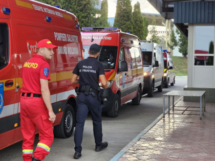 Patru moldoveni raniti in accidentul din Romania vor fi adusi in tara cu SMURD