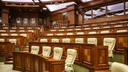 Cine ar putea sa preia fotoliul de deputat in Parlament al Anei Calinici dupa ce a fost numita secretar de stat la Cancelaria de Stat