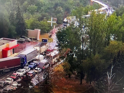Atentie, soferi! Creste traficul la vama Leuseni, pe ambele sensuri de deplasare