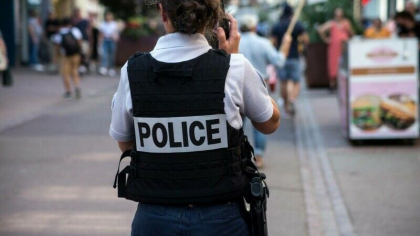 O politista a fost batuta pana la moarte cu o bata de baseball pe strada, in Franta. Suspectul a fugit
O politista a fost batuta pana la moarte cu o bata de baseball pe strada, in Franta. Suspectul a fugit