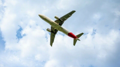 Un avion a aterizat de urgenta pe un aeroport din Italia, dupa ce un motor s-a defectat in zbor la scurt timp de la decolare Un avion a aterizat de urgenta pe un aeroport din Italia, dupa ce un motor s-a defectat in zbor la scurt timp de la decolare