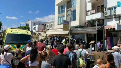 Opt persoane au fost ranite dupa ce o masina a intrat intr-un restaurant. Printre victime, un bebelus si un copil de 5 ani