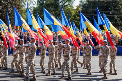 Mesajul presedintelui Maia Sandu de Ziua Armatei Nationale: „Siguranta cetatenilor nostri depinde de buna pregatire si dotare a armatei” - FOTO Mesajul presedintelui Maia Sandu de Ziua Armatei Nationale: „Siguranta cetatenilor nostri depinde de buna pregatire si dotare a armatei” - FOTO