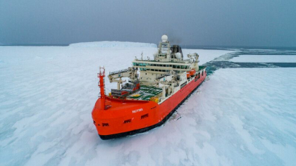 Misiune contracronometru. Un spargator de gheata se indreapta spre Antarctica pentru a salva un cercetator Misiune contracronometru. Un spargator de gheata se indreapta spre Antarctica pentru a salva un cercetator